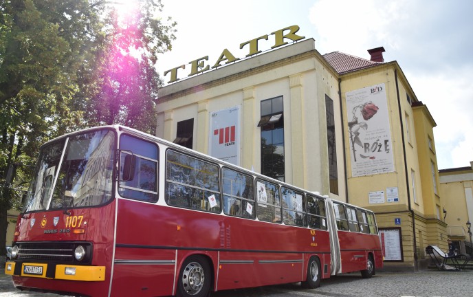 Na zdjęciu znajduje się budynek Bałtyckiego Teatru Dramatycznego w Koszalinie