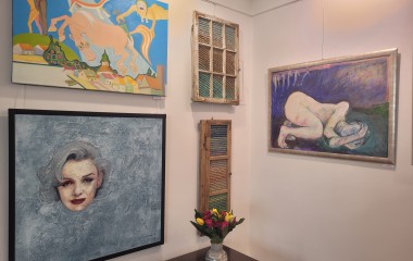 Obrazy prezentowane podczas wystawy Kobieta w twórczości, twórczość kobiet.