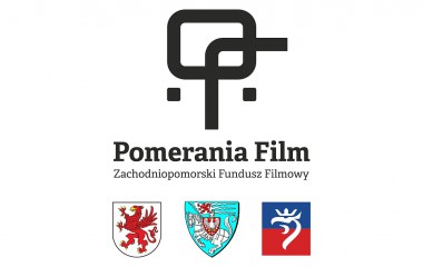 Na zdjęciu pokazane jest logo Pomerania Film Zachodniopomorski Fundusz Filmowy