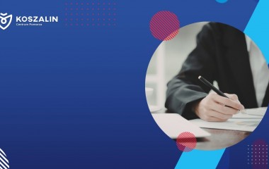 Na grafice znajduje się osoba uzupełniająca dokument